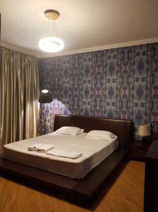 Гостевой дом Guesthouse in Tbilisi Тбилиси Номер Делюкс с кроватью размера «king-size»-8